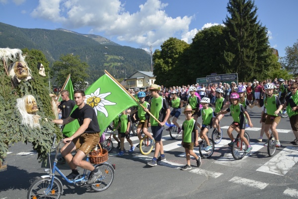 FESTZUG KÄSEFEST 24.SEP. 2016 BRANDEGGER (200)