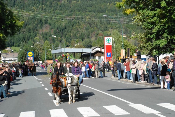 Umzug beim XV. Käsefestival in Kötschach-Mauthen