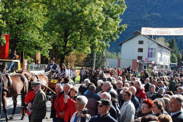 Umzug beim XV. Käsefestival in Kötschach-Mauthen