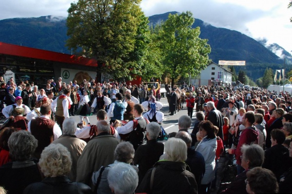 Umzug beim XV. Käsefestival in Kötschach-Mauthen