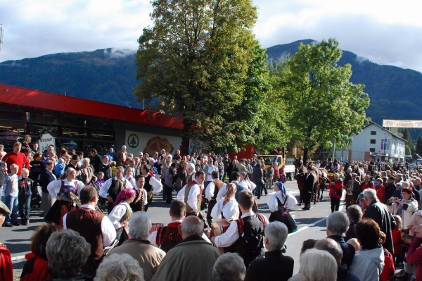 Umzug beim XV. Käsefestival in Kötschach-Mauthen